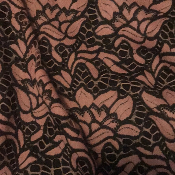 Small Leyden long sleeve cold shoulder dress - Picture 5 of 5